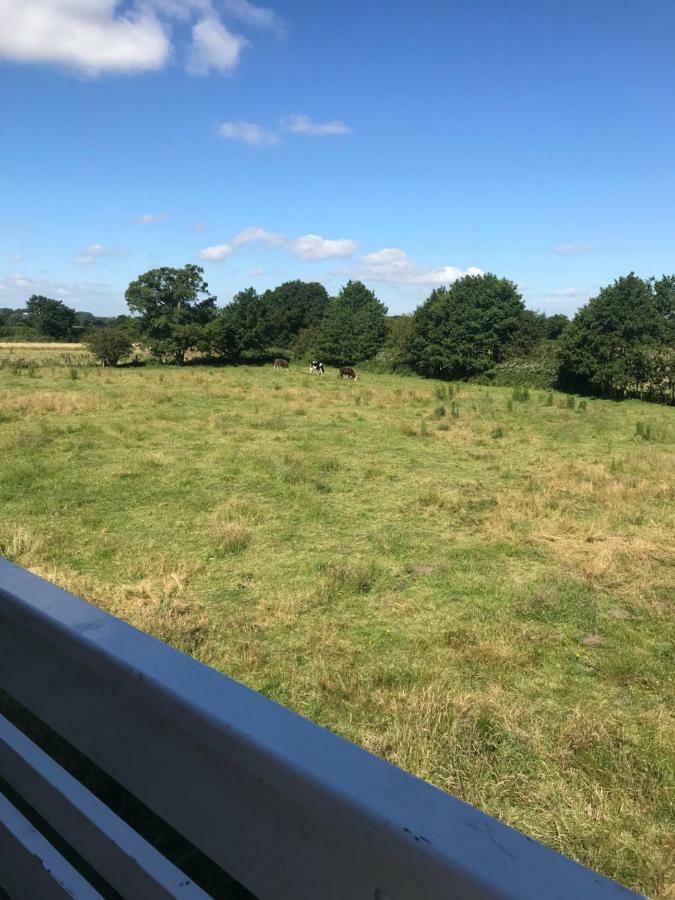 Moorhouse Farm Flat Daire Telford Dış mekan fotoğraf