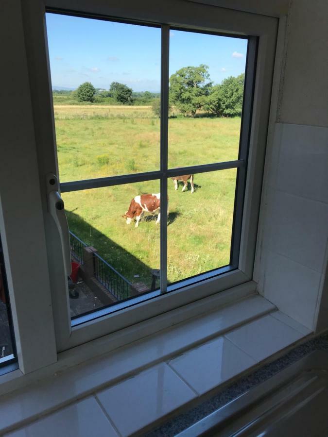 Moorhouse Farm Flat Daire Telford Dış mekan fotoğraf