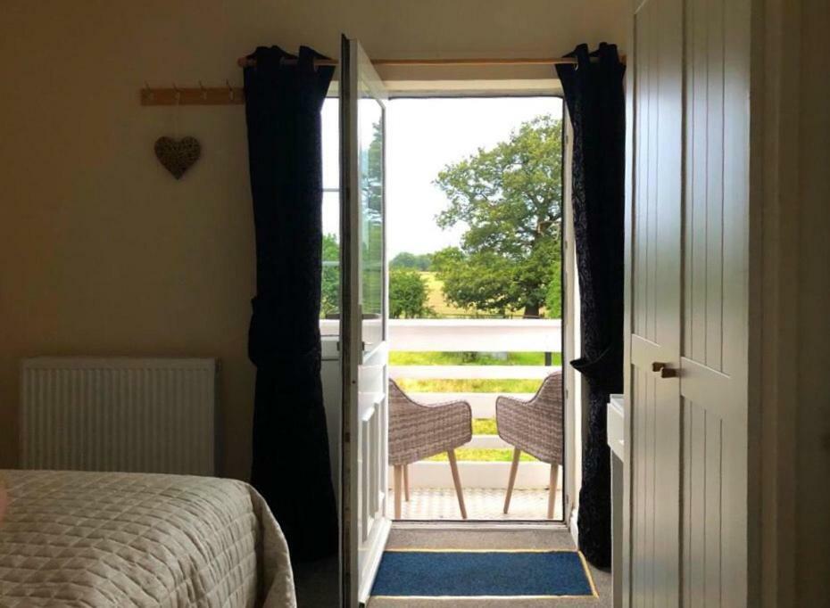 Moorhouse Farm Flat Daire Telford Dış mekan fotoğraf